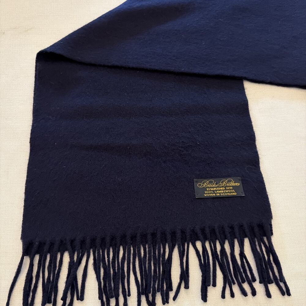 Brooks Brothers Lambswool Solid Navy Scarf With Fringe 60x12 made Scotland